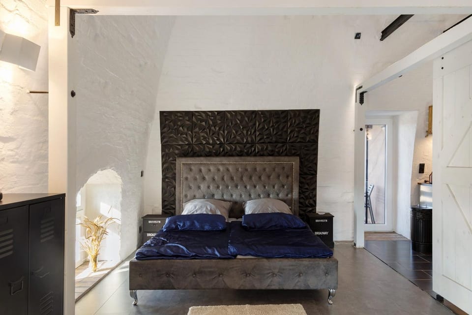 Living room, Bedroom