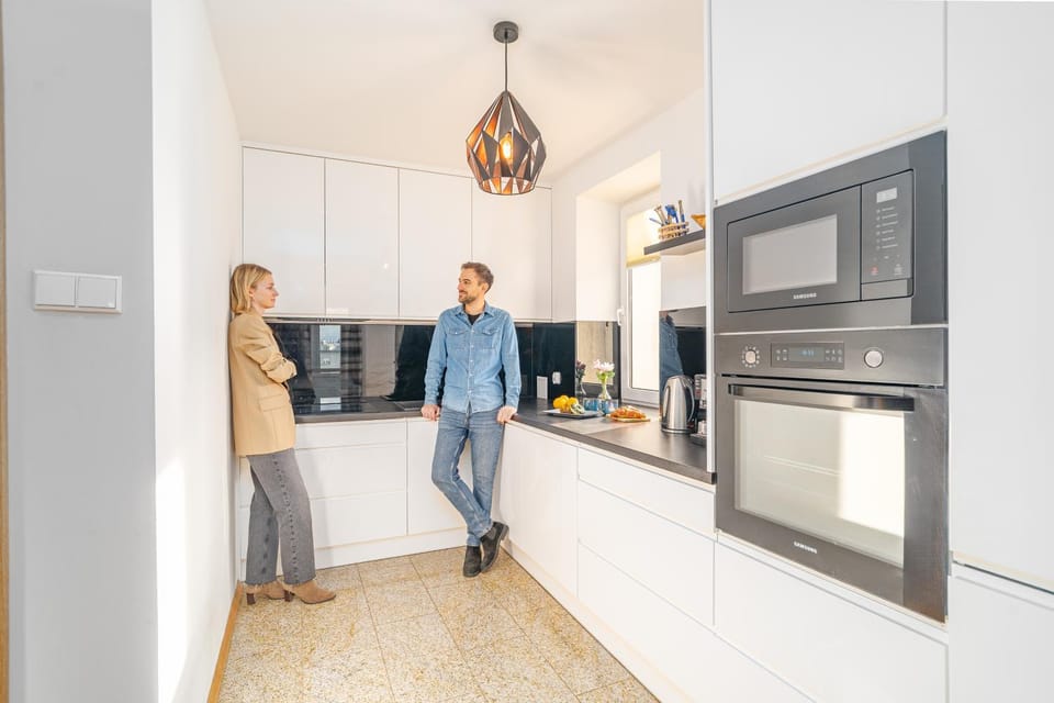 People, Kitchen or kitchenette, Guests, group of guests, oven, pet friendly