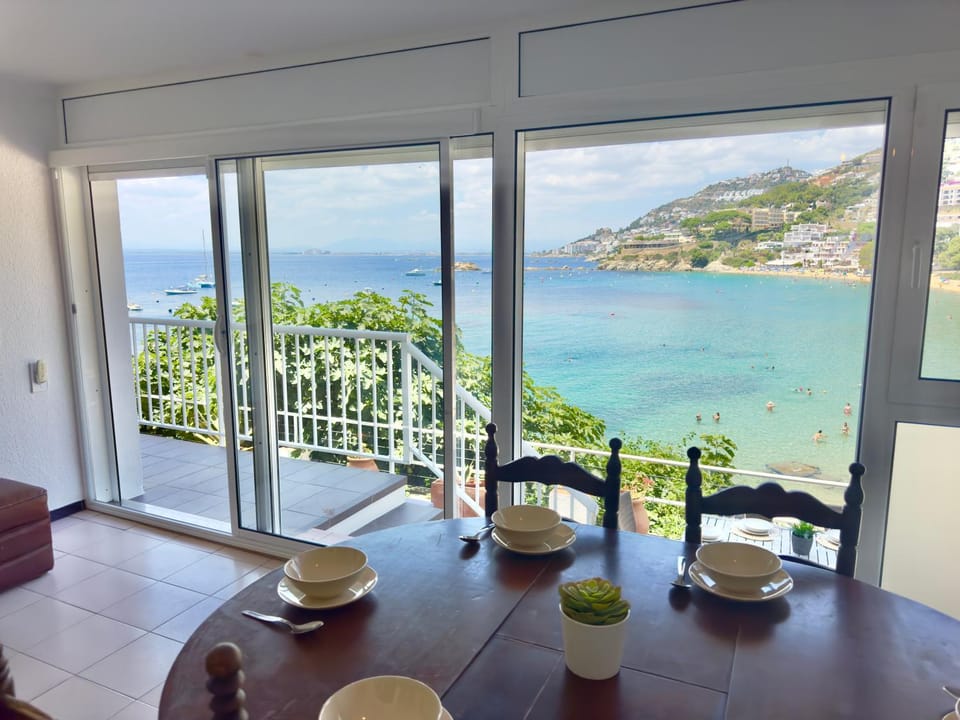 Dining area, Sea view