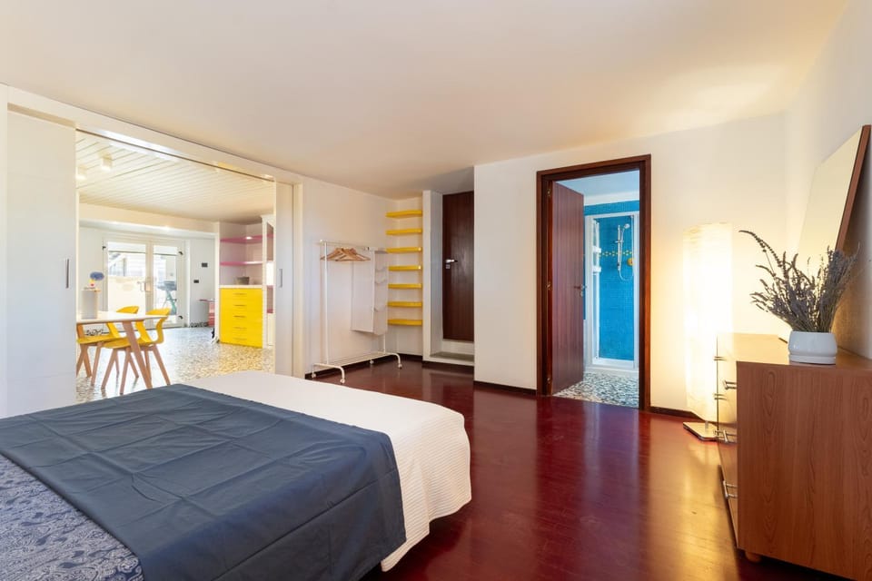 Property building, Living room, Bedroom