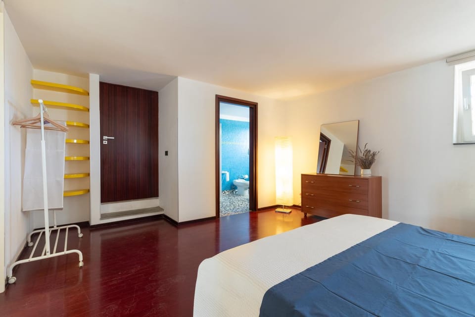 Property building, Living room, Bedroom