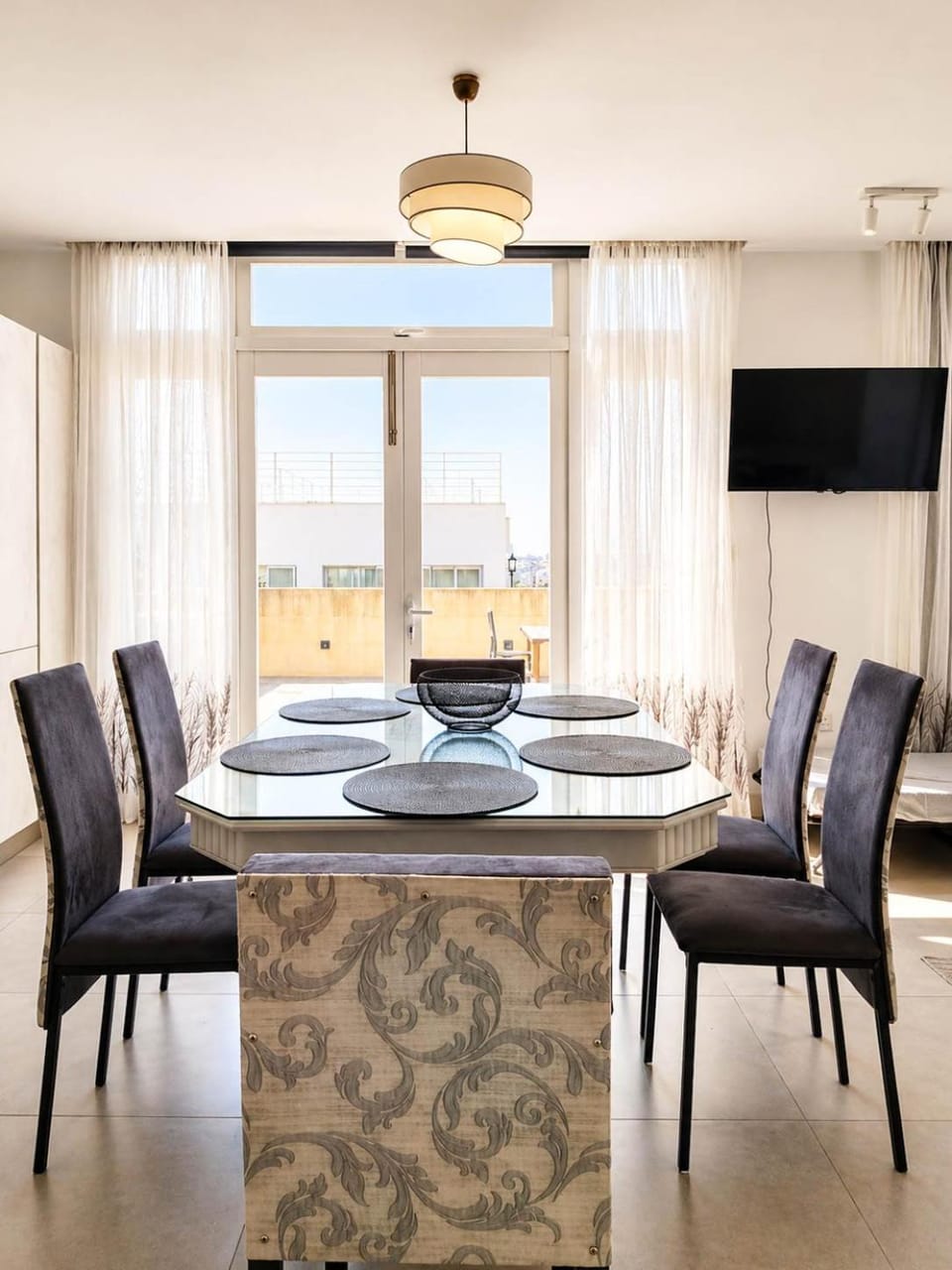 Dining area, Dinner