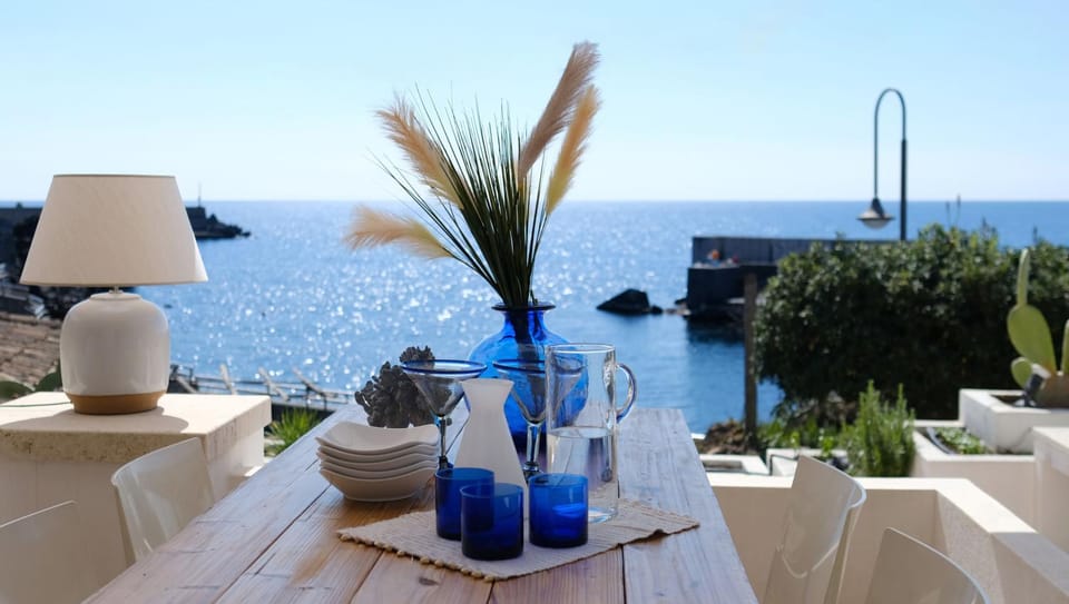 Garden, View (from property/room), Balcony/Terrace, Sea view