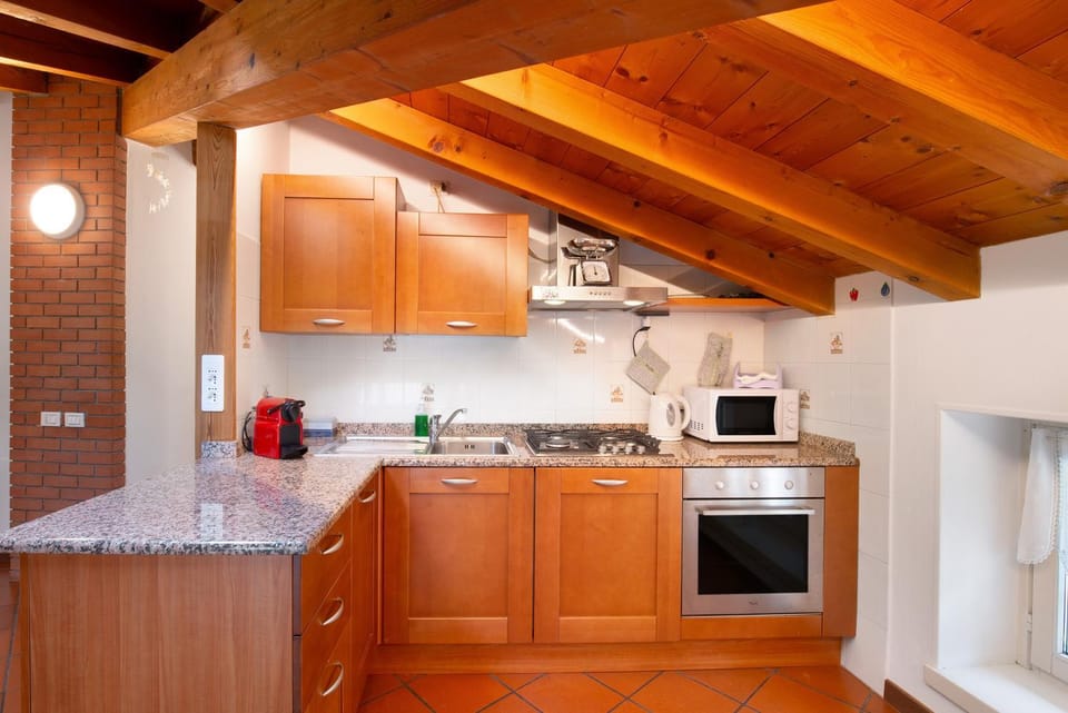 Property building, Kitchen or kitchenette, Living room