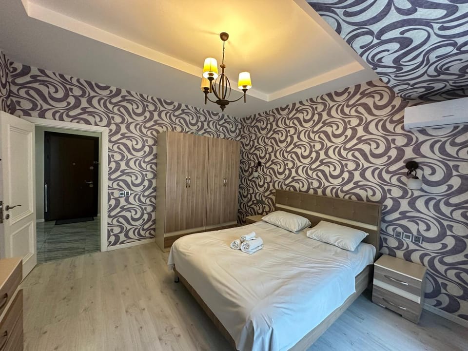 Bed, Photo of the whole room, Bedroom, wardrobe, air conditioner