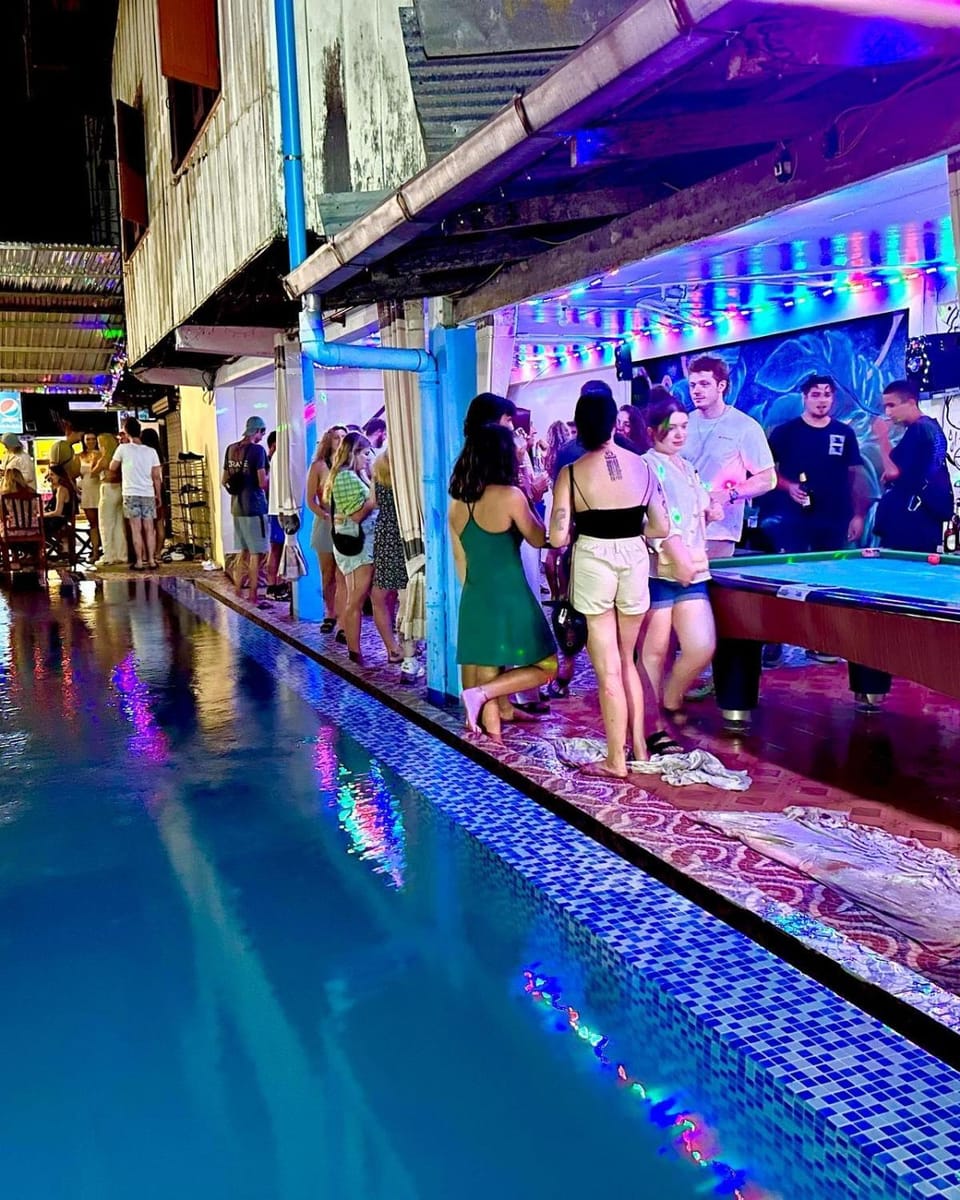 Pool view, Swimming pool