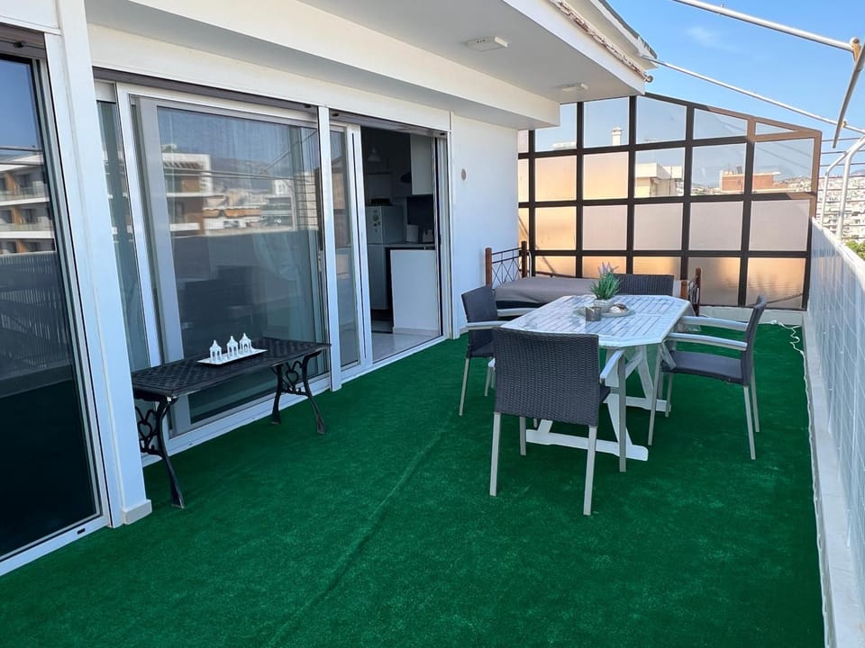 Day, View (from property/room), Balcony/Terrace, Seating area, Dining area