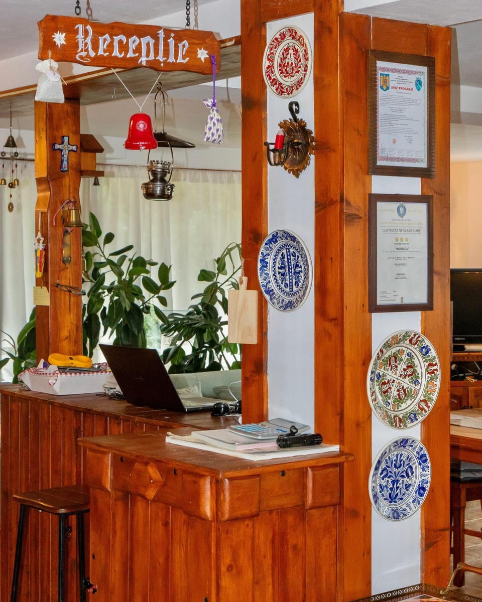 Living room, Logo/Certificate/Sign, Certificate/Award