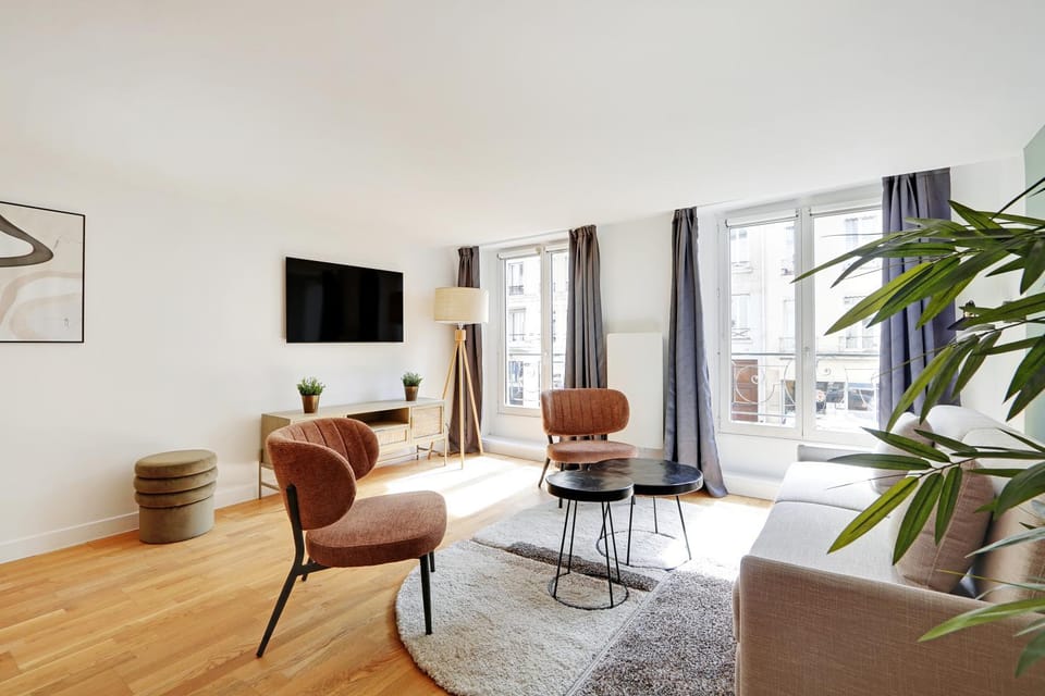 Communal lounge/ TV room, TV and multimedia, Living room, Seating area
