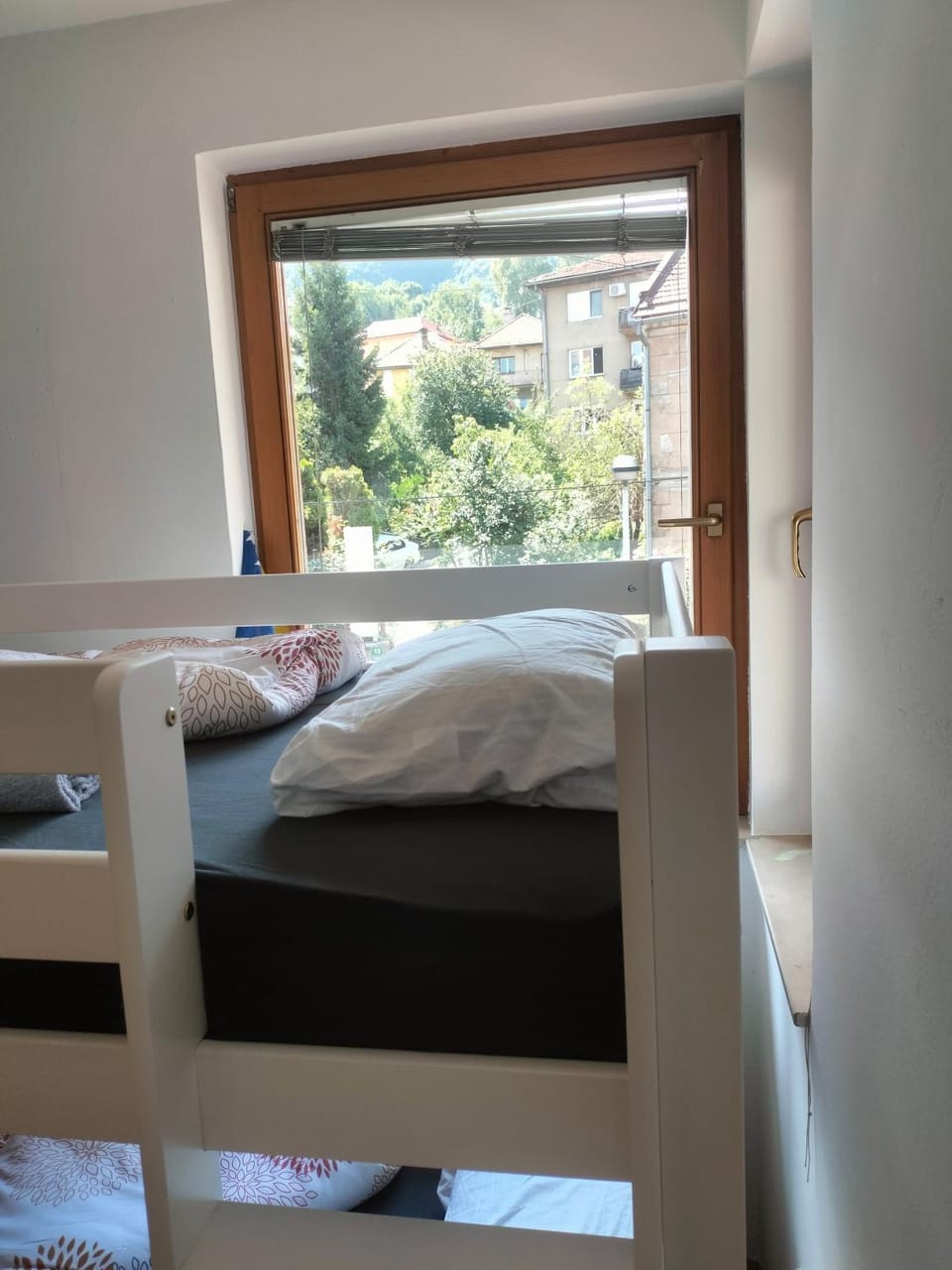 Mountain view, bunk bed