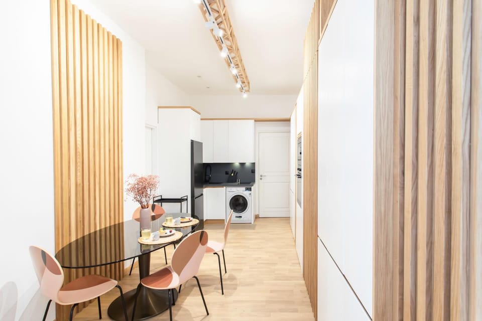 Kitchen or kitchenette, Living room