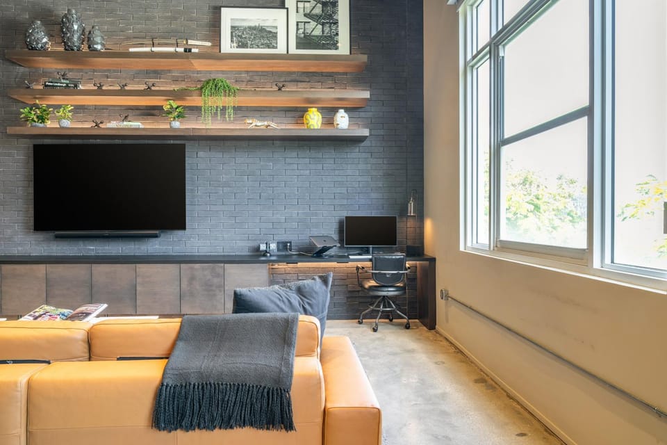 Wynwood Condo, Walk to Restaurants & Nightclubs! House in Miami