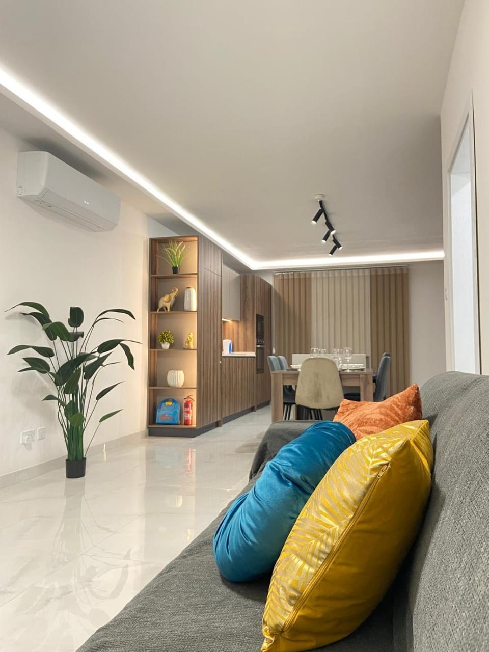 Living room, Seating area