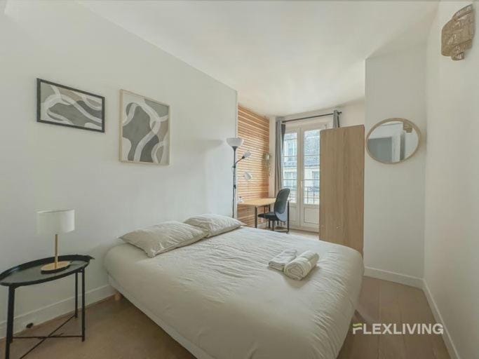 Immeuble Batelière Apartment in Paris