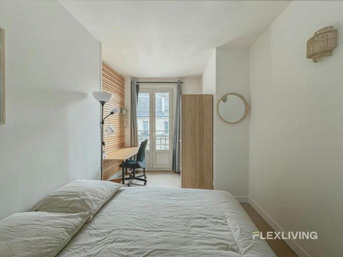 Immeuble Batelière Apartment in Paris