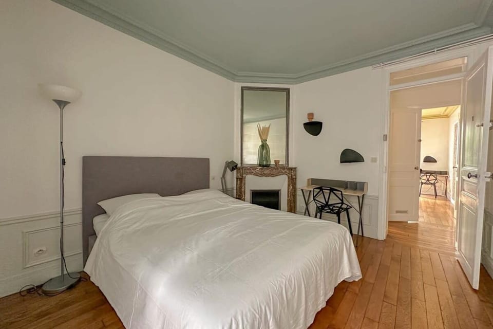 Flexliving - whole flat - Bachaumont Apartment in Paris