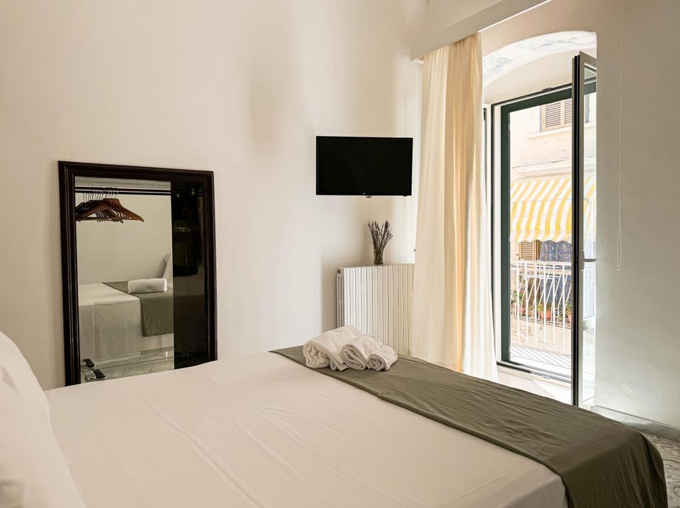 TV and multimedia, Bedroom