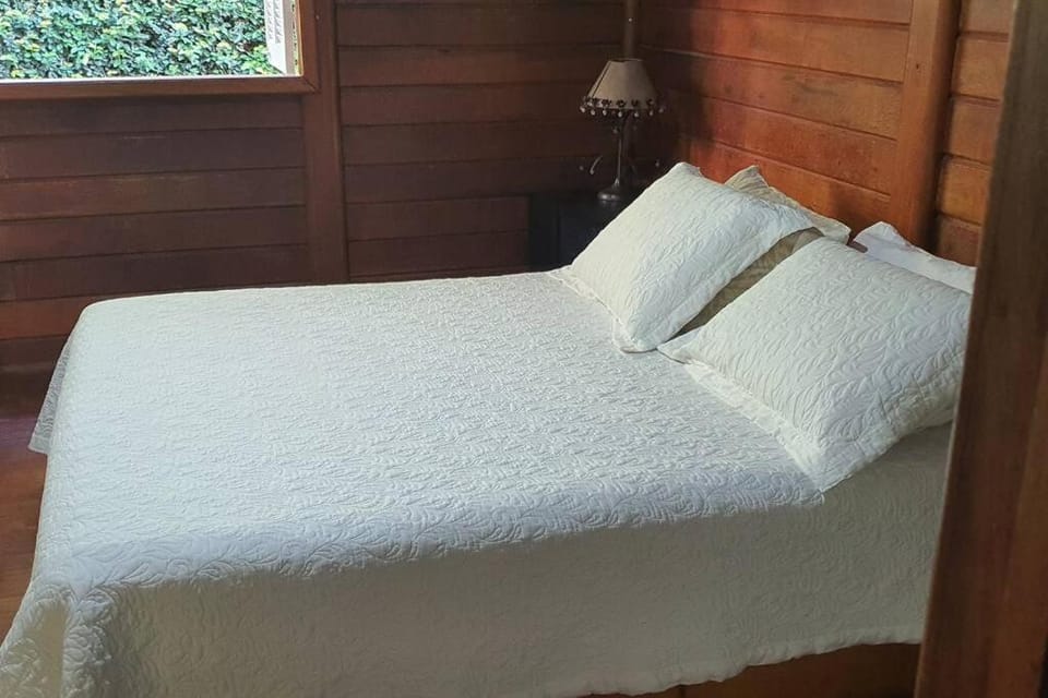 Casa de campo condomínio retiro do chalé House in State of Minas Gerais, Brazil