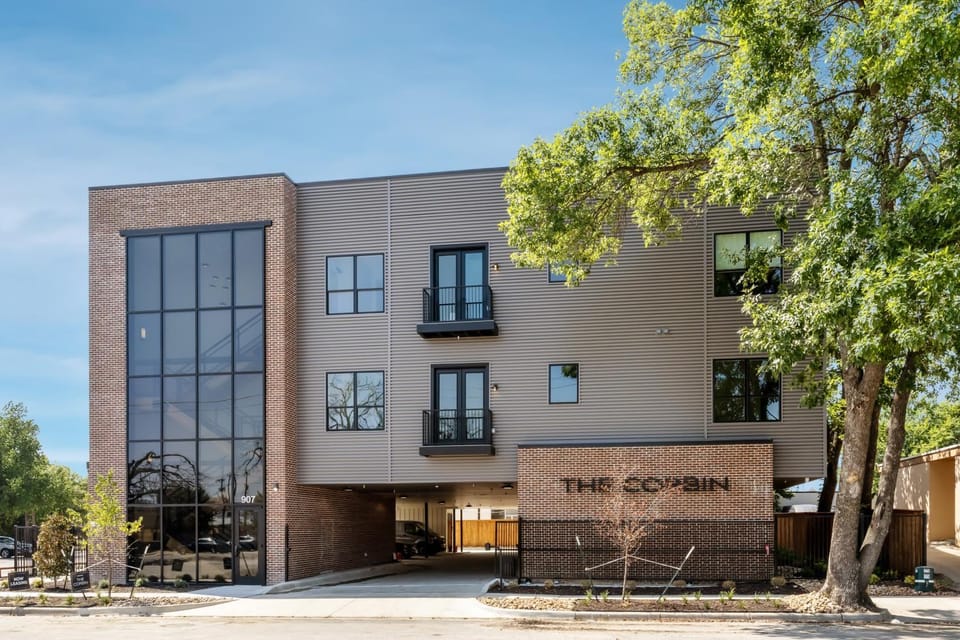 The Corbin 1101 - Magnolia Haven Apartment in Fort Worth
