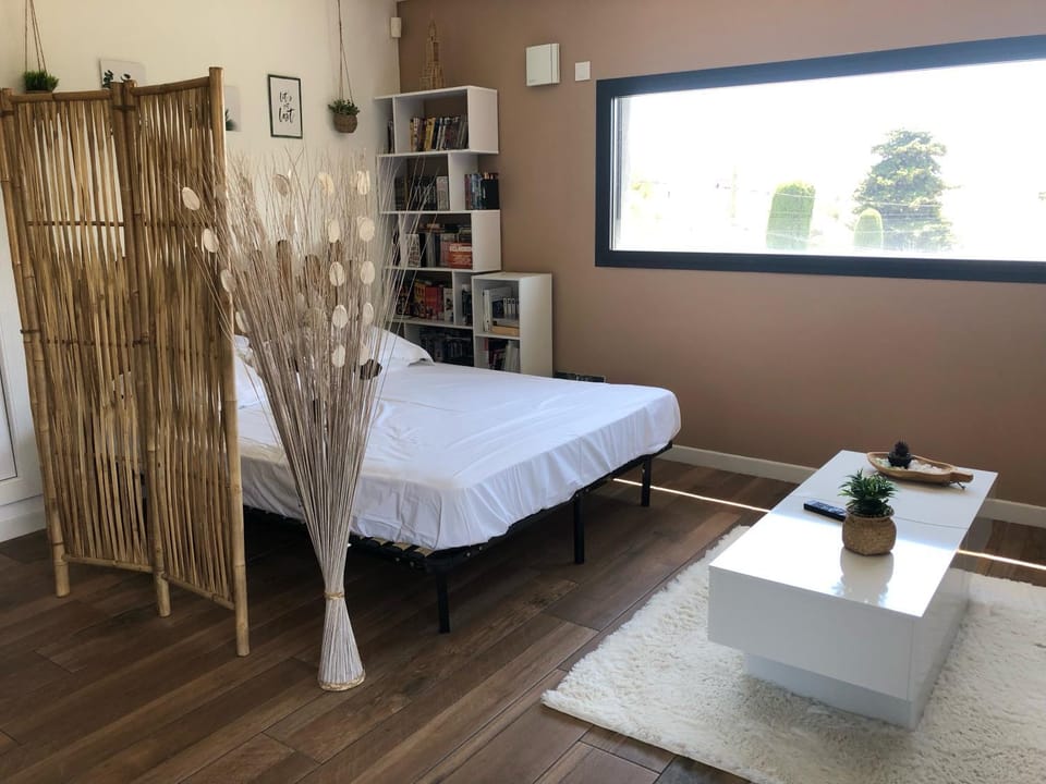 Bed, Library, Bedroom