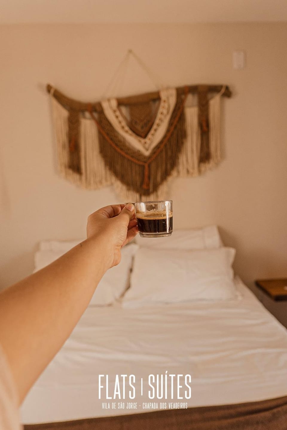 Photo of the whole room, Decorative detail, Bedroom, Drinks