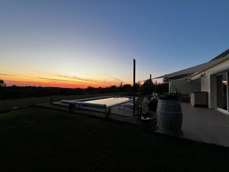 Villa coucher de soleil Villa in Nouvelle-Aquitaine