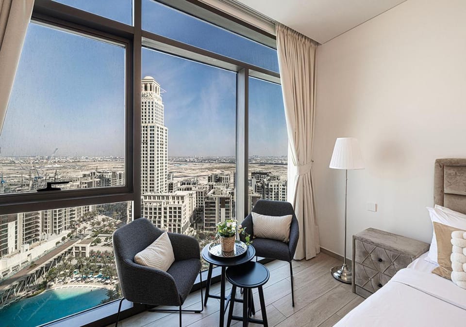 Bed, View (from property/room), Bedroom, City view