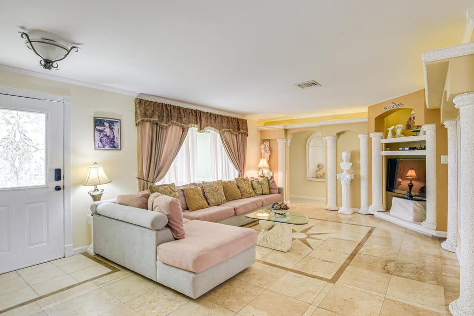 Pompano Beach Home w/ Pool & Dock ~ 4 Mi to Pier! House in Oakland Park
