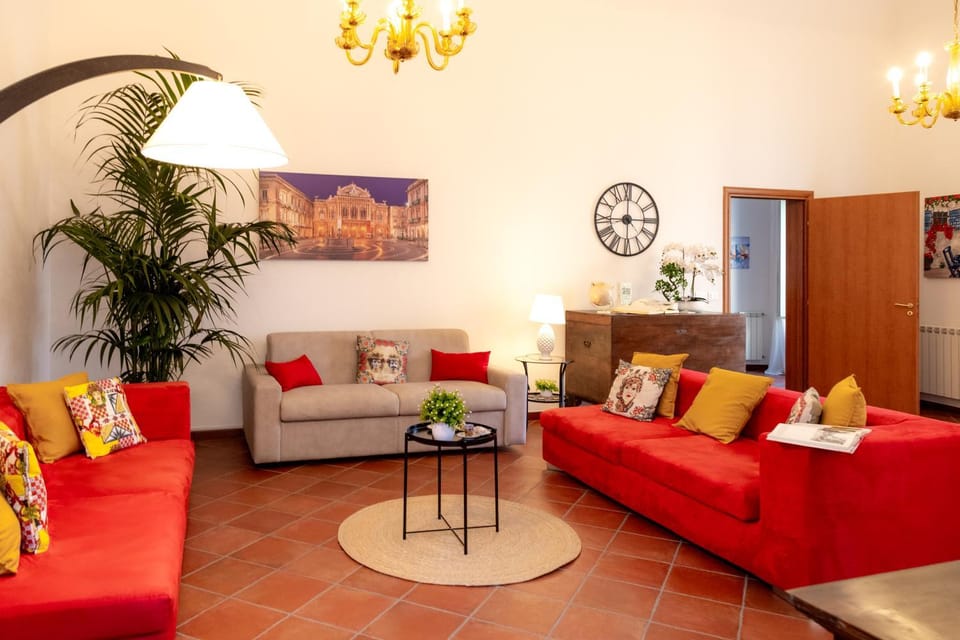 Living room, Photo of the whole room, Seating area, Dining area
