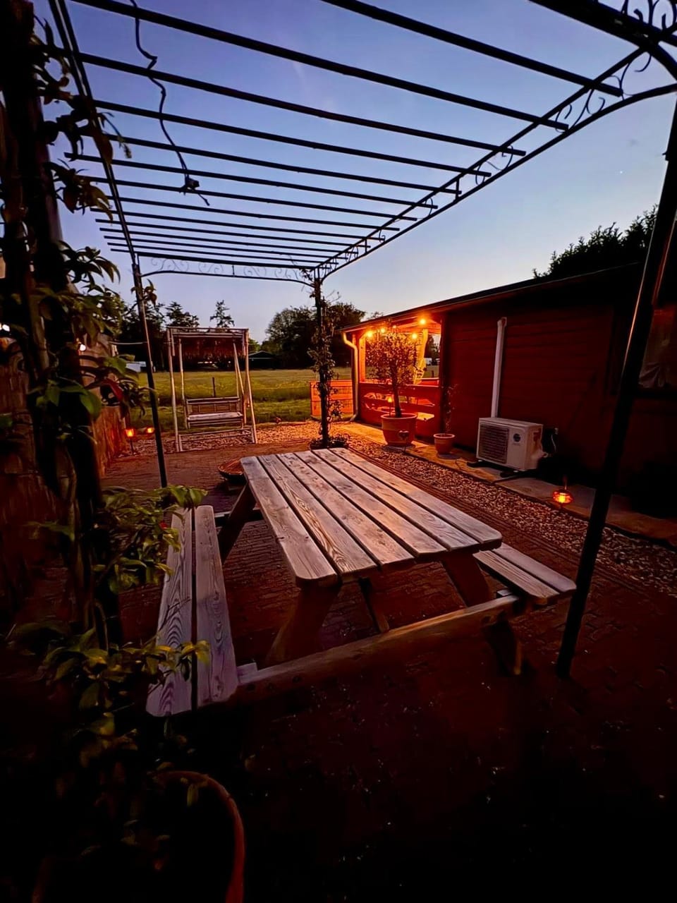 Cozy mediterranean style chalet with private jacuzzi and garden between Amsterdam Haarlem and Schiphol Airport House in Haarlem