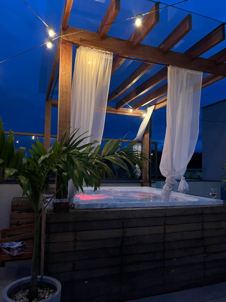 Night, Hot Tub