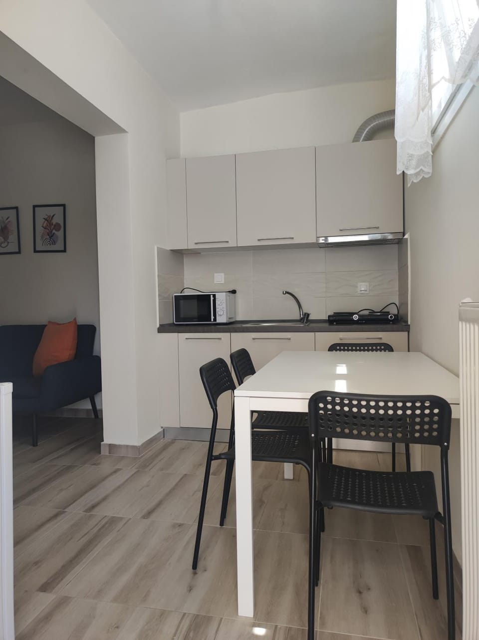 Kitchen or kitchenette, stove