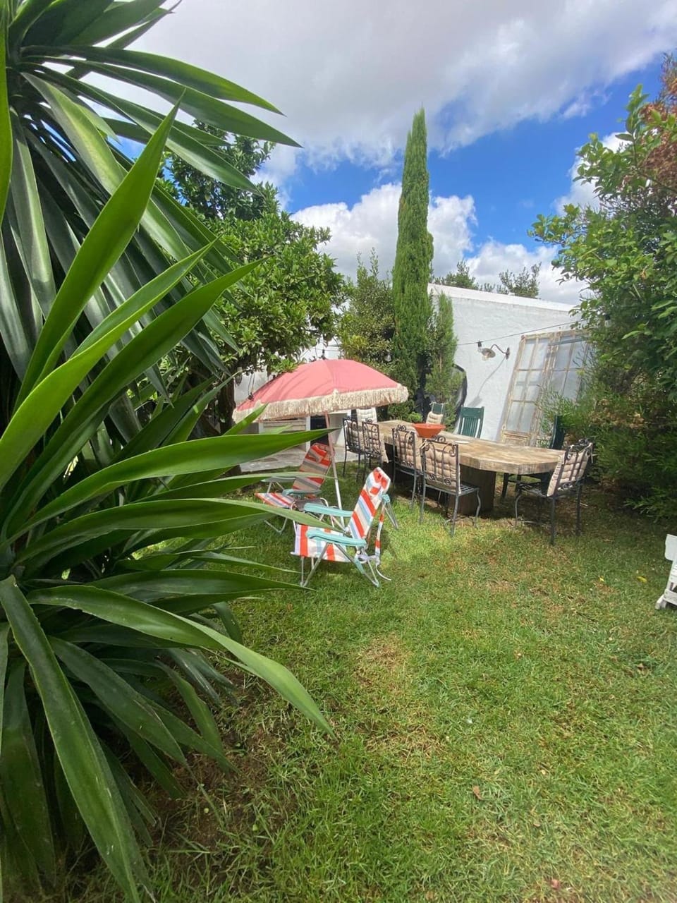 Sunshine Guesthouses Sleeps 6 Parking House in Setúbal, Portugal