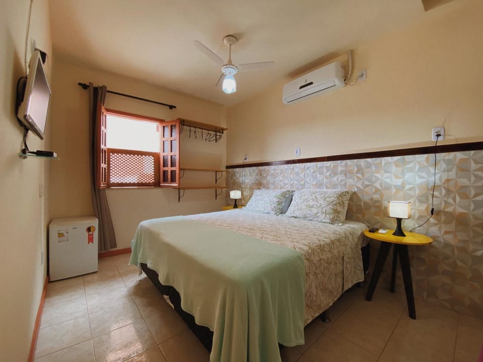Bed, Photo of the whole room, air conditioner