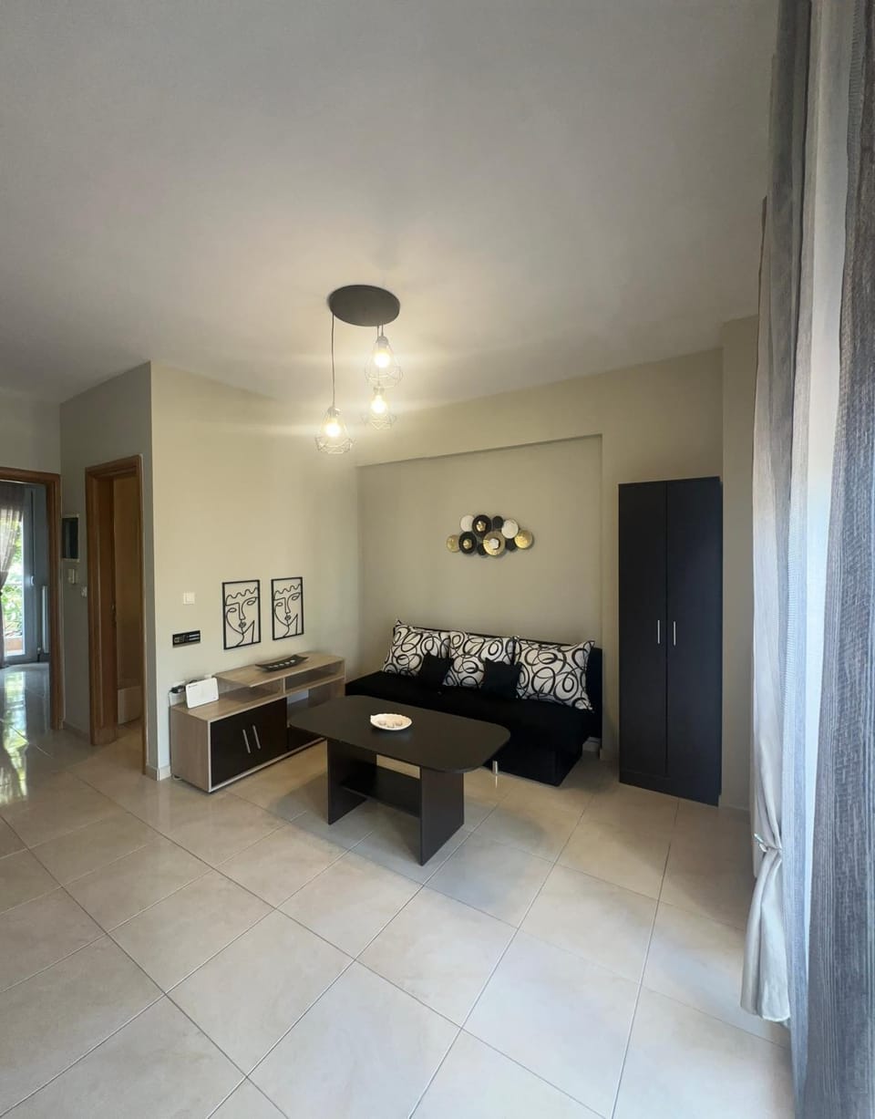 The Twins Apartment in Decentralized Administration of Macedonia and Thrace