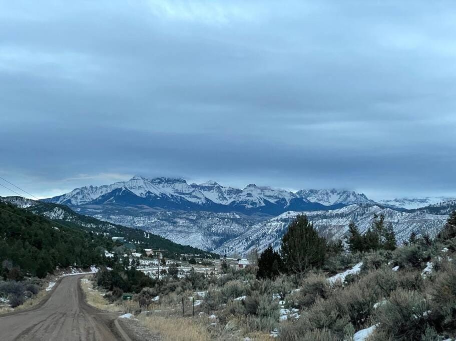Mountain View Cabin, LLC Cabin in Ridgway