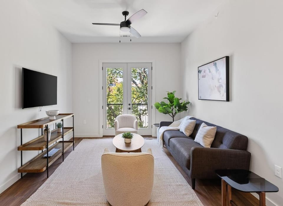 The Corbin 1306 - The Dartmouth Apartment in Fort Worth