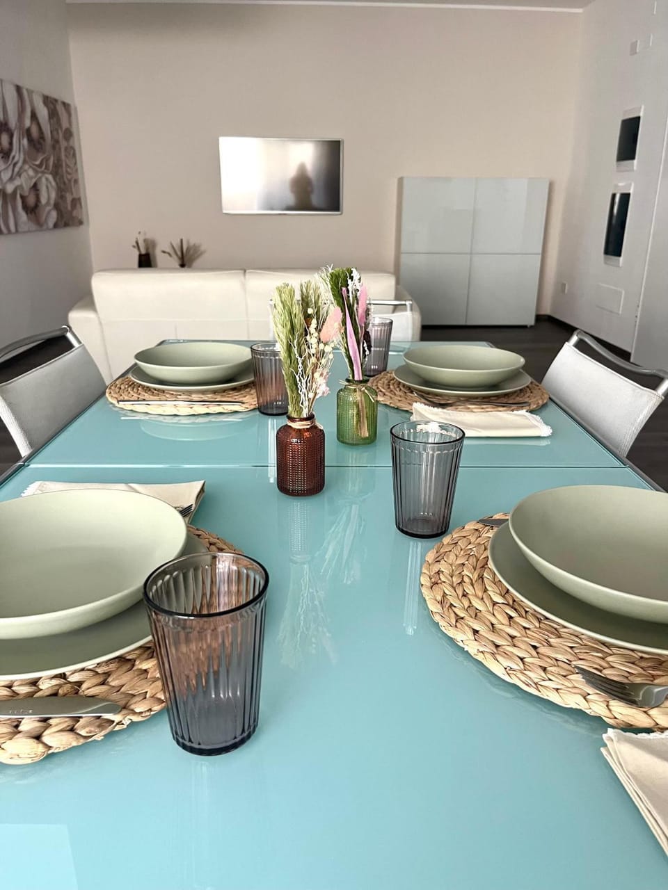 Living room, Dining area