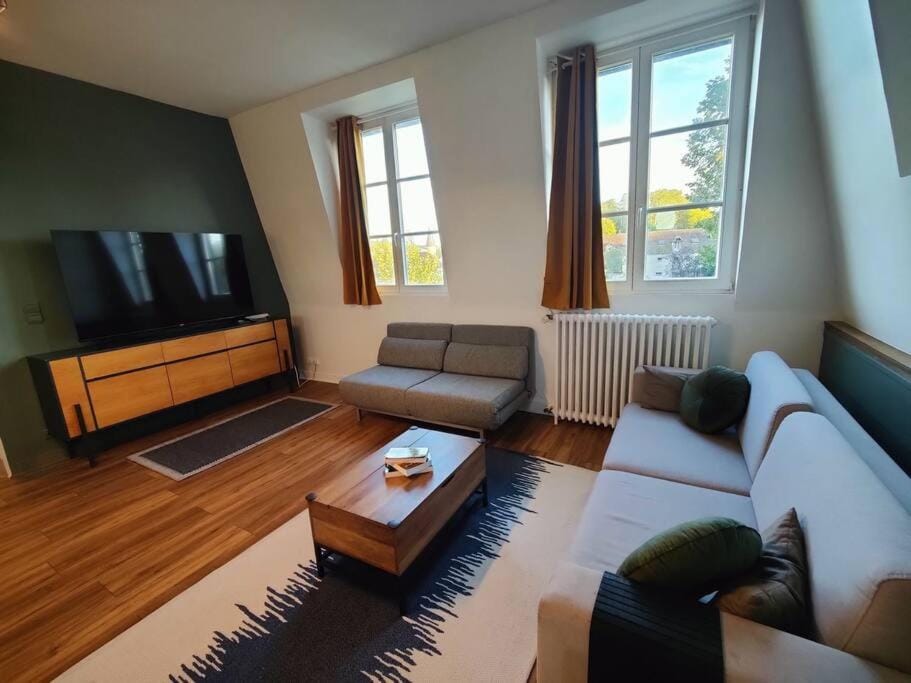 TV and multimedia, Living room