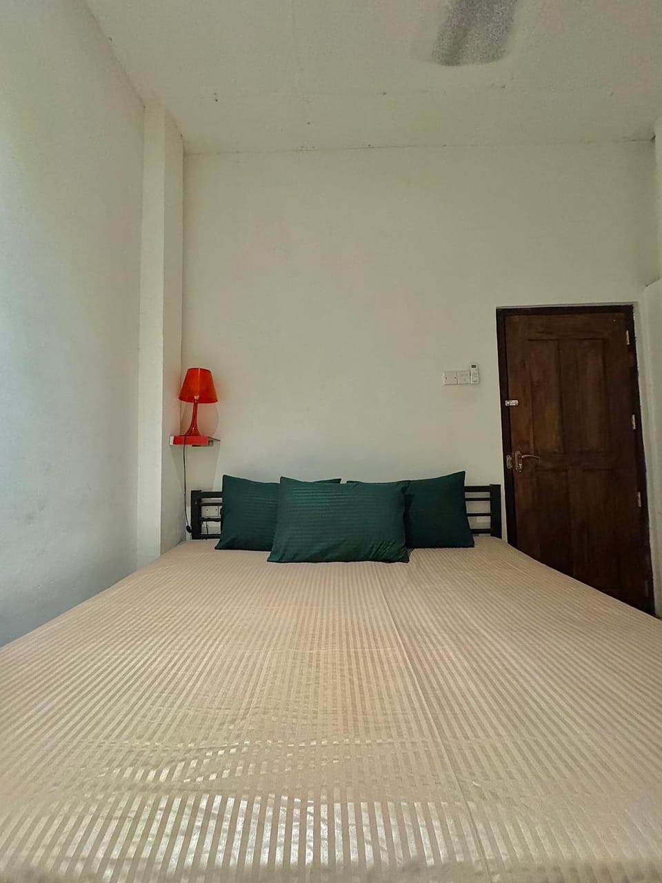 Royal Beach House Bed and Breakfast in Galle