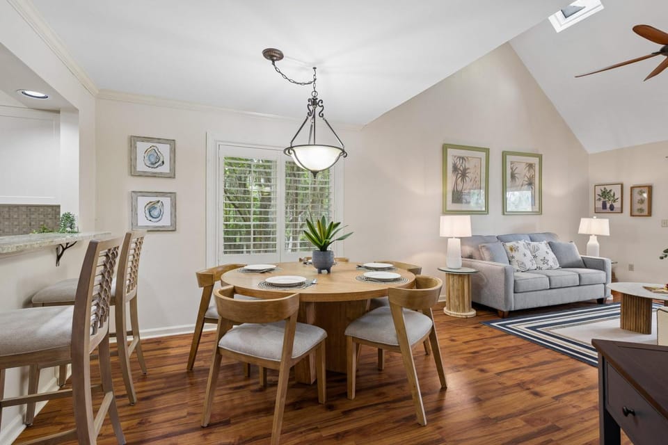 172 Colonnade Club House in Hilton Head Island