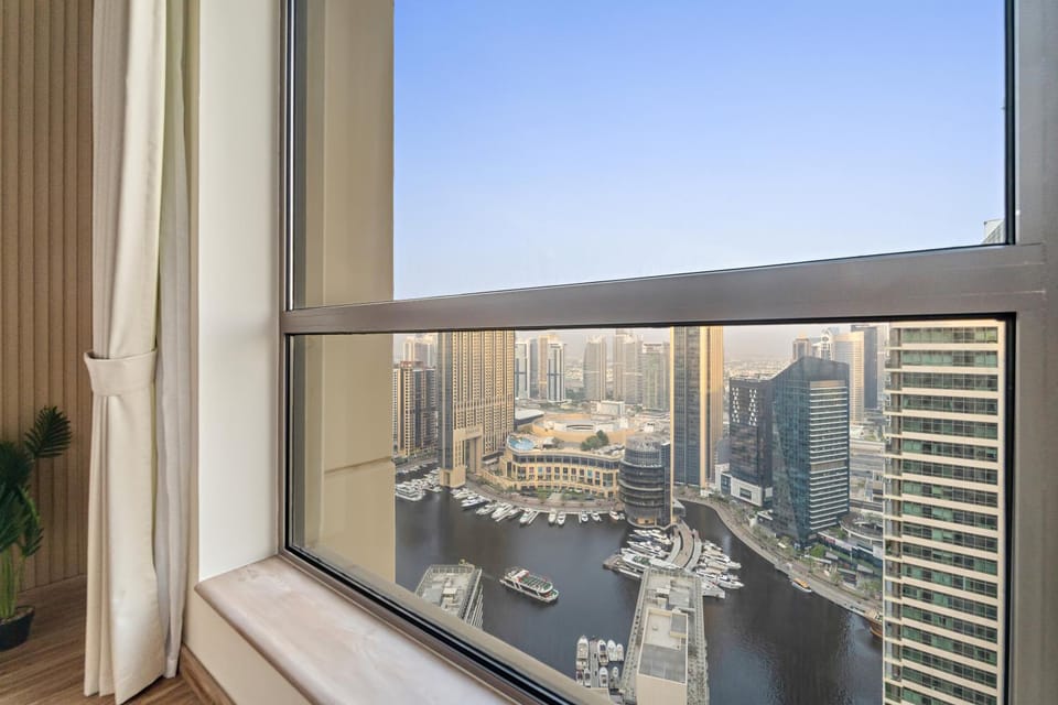 Day, View (from property/room), Balcony/Terrace, Dining area, City view
