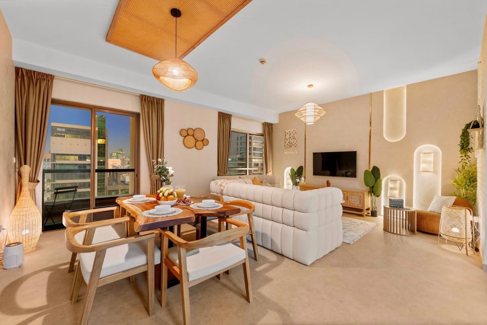 Communal lounge/ TV room, TV and multimedia, Living room, Dining area
