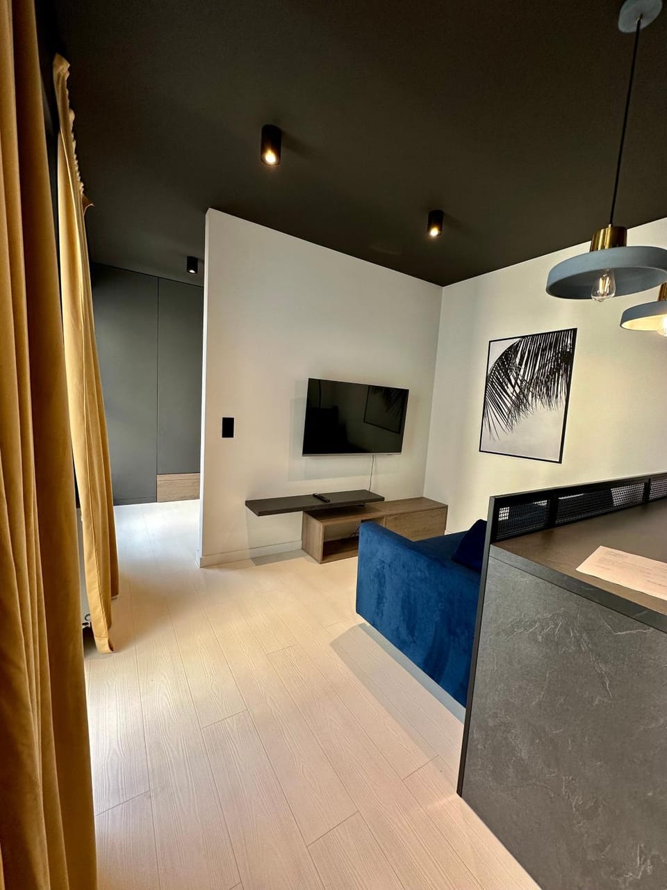 TV and multimedia, Living room, Seating area