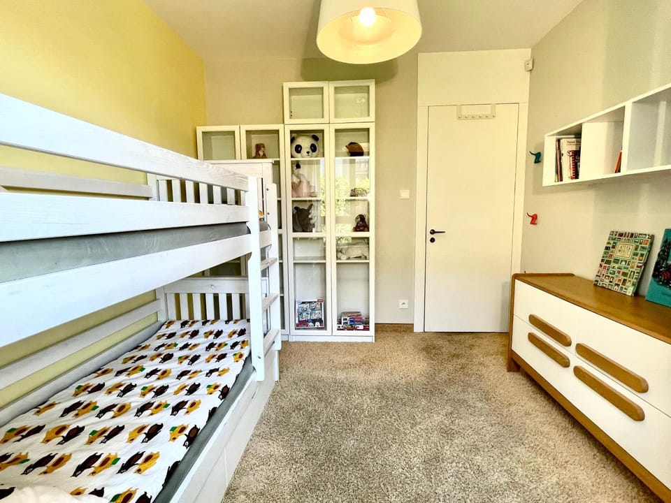 Bed, Bedroom, bunk bed