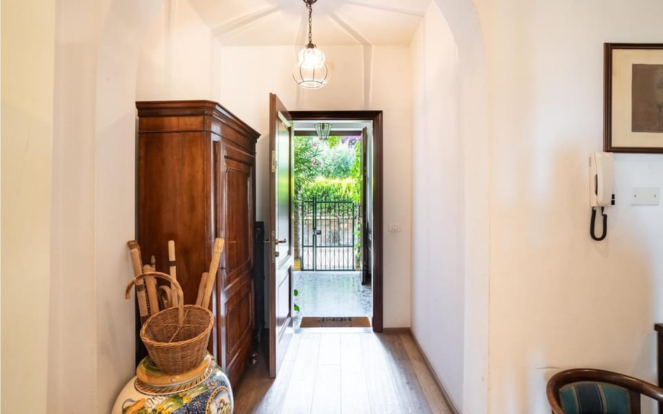 Welcome Traveller Charmy Cà Nova House Apartment in Garda