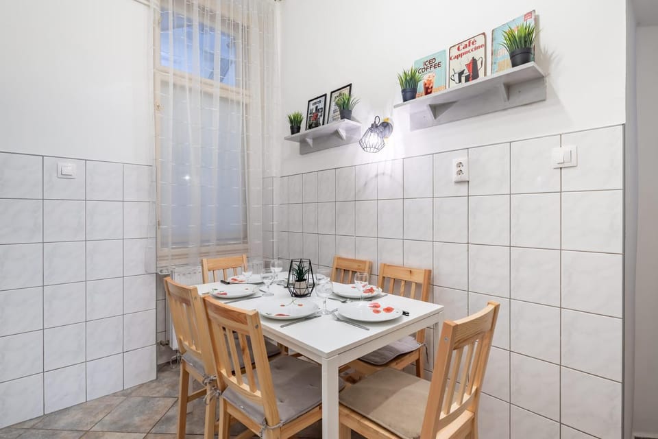 Central - Large and Comfy Apartment in Budapest