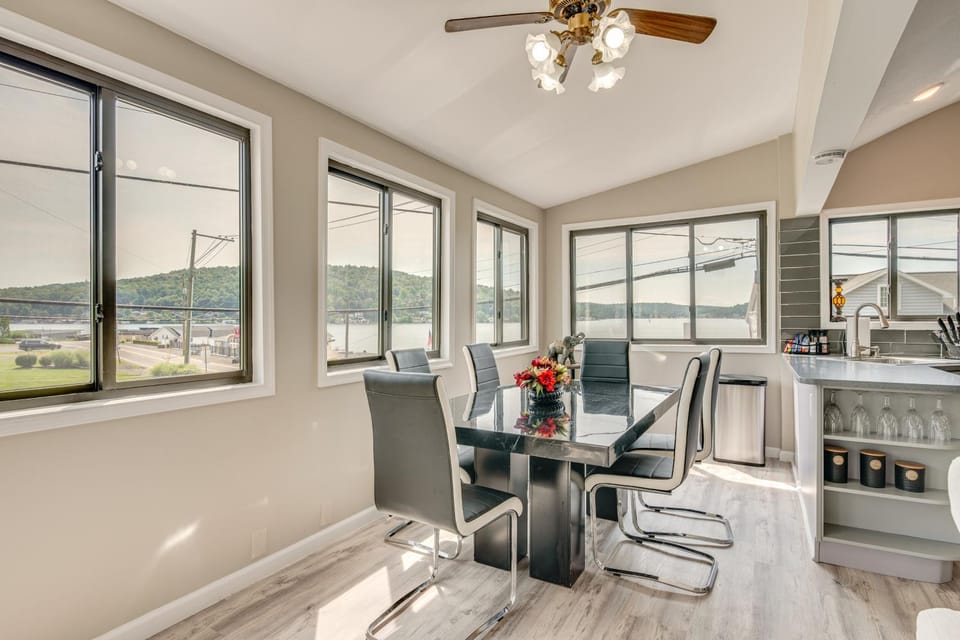 Walk to Harveys Lake! Modern Apt w/ Water Views Apartment in Luzerne County