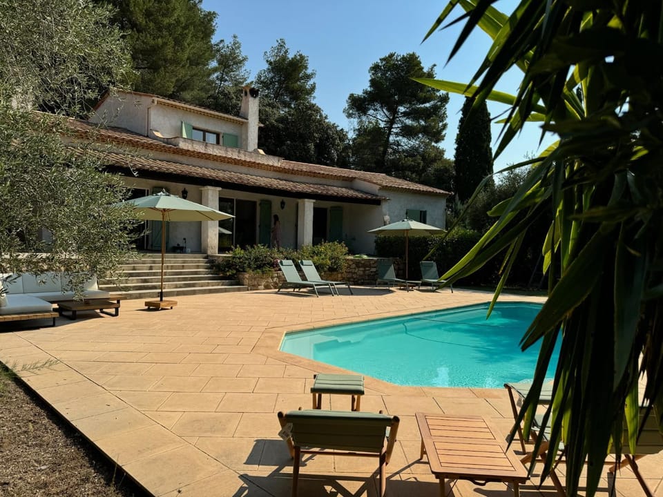 Property building, Patio, Swimming pool