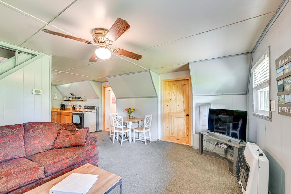 5 Mi to Cave Run Lake: Wellington Cabin w/ Deck! Cabin in Kentucky